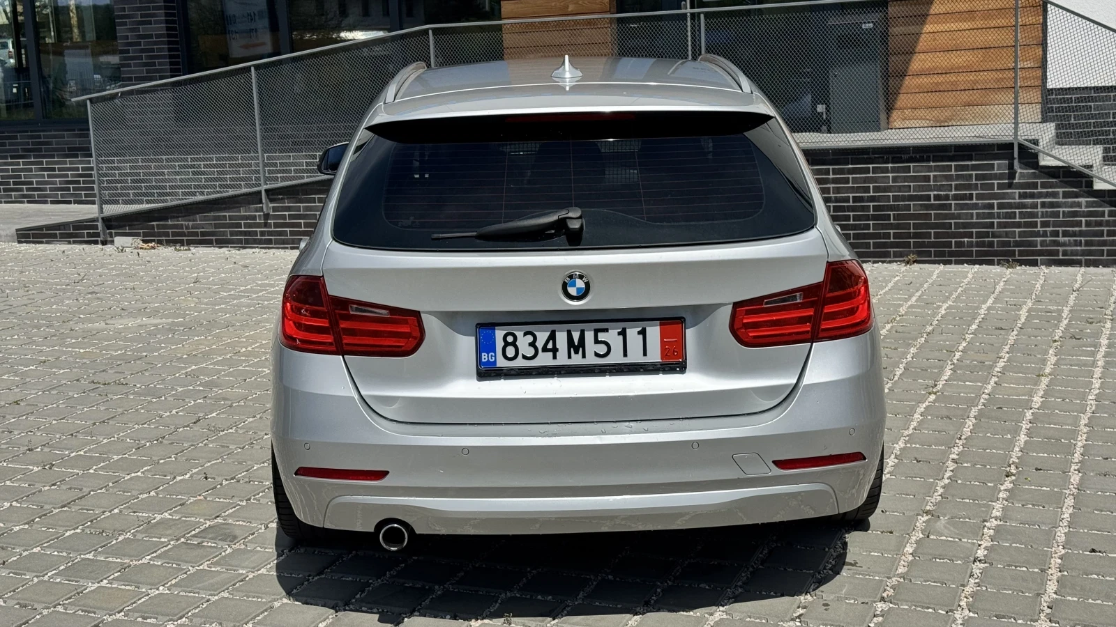 BMW 318, снимка 5 - Автомобили и джипове - 54303132