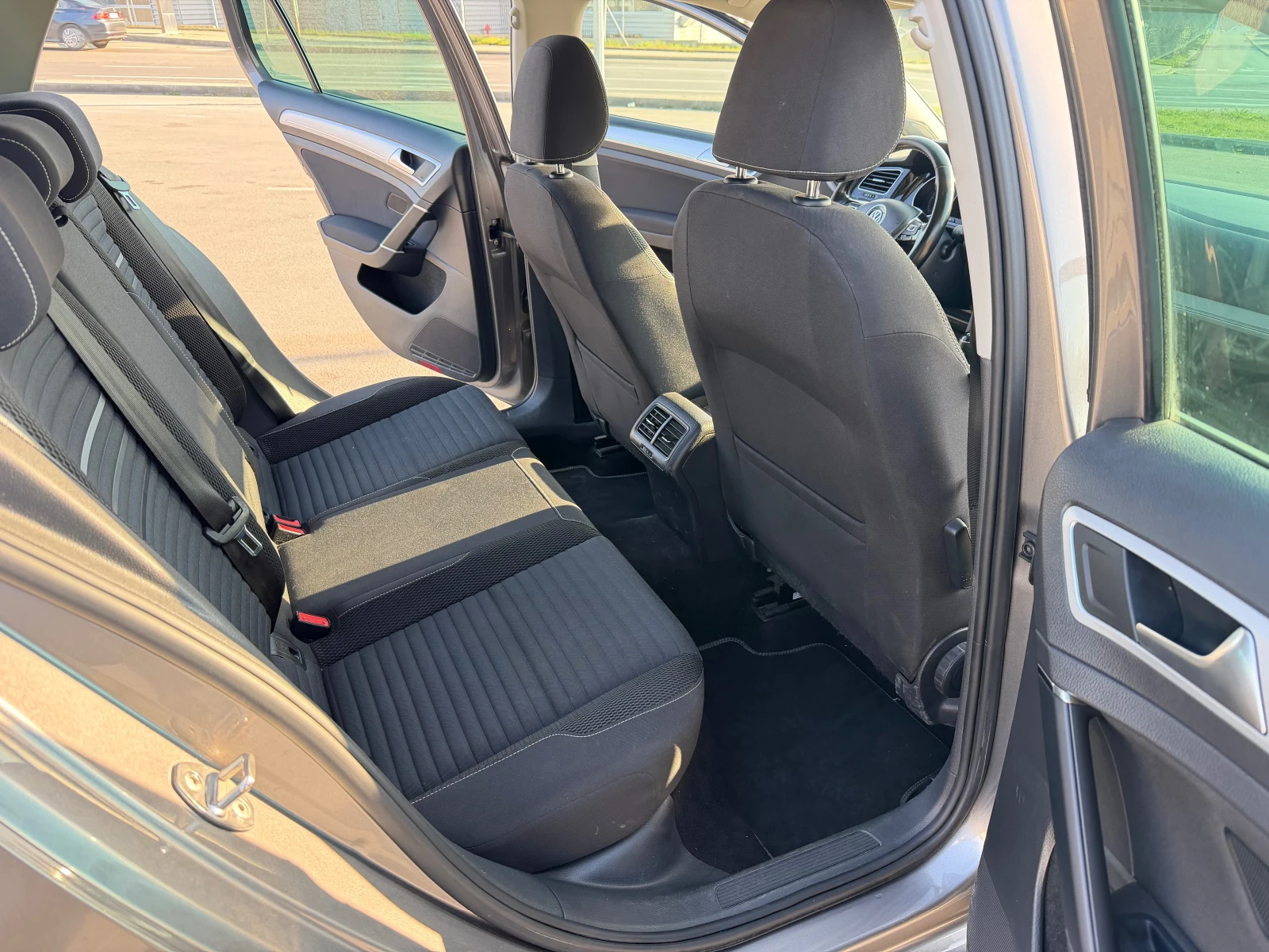 VW Golf, снимка 13 - Автомобили и джипове - 54372462
