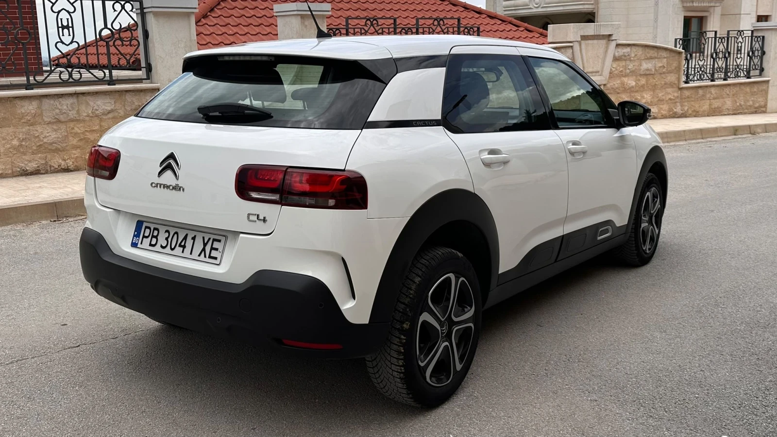 Citroen C4 Cactus 1.5 HDI  AVTOMAT, снимка 4 - Автомобили и джипове - 54769817