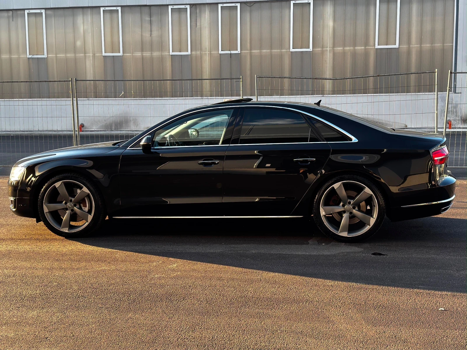 Audi A8 4.2TDI 3xTV Exclusive Rotor 360 distr ������� | Mobile.bg � ����������� 8