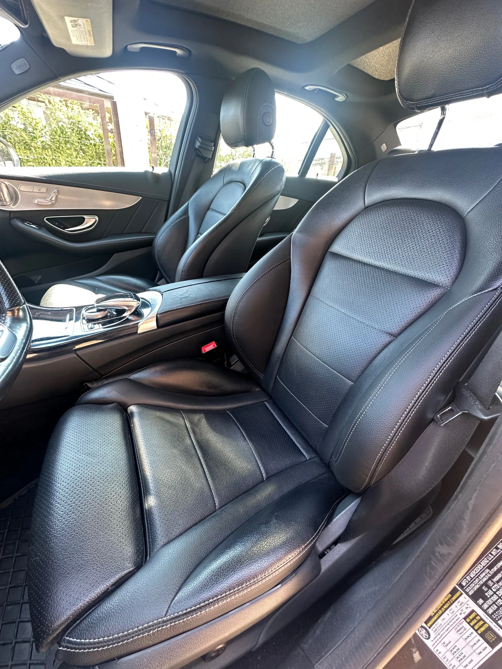 Mercedes-Benz C 300 4MATIC, снимка 9 - Автомобили и джипове - 55645245