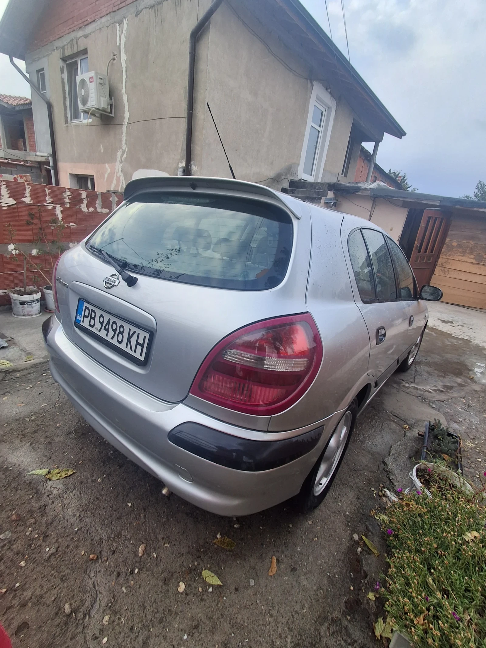 Nissan Almera 1.5i 90 коня, снимка 3 - Автомобили и джипове - 56226206