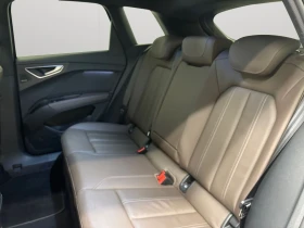 Audi Q4 e-tron S-Line Leather LED Navi 95% SoH, снимка 6