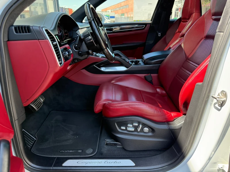 Porsche Cayenne Turbo 4.0 V8 (550 кс), снимка 8 - Автомобили и джипове - 53256670