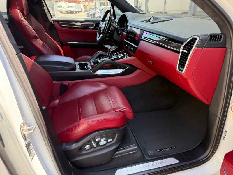 Porsche Cayenne Turbo 4.0 V8 (550 кс), снимка 11 - Автомобили и джипове - 53256670