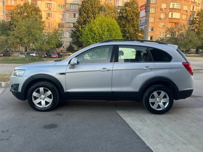 Chevrolet Captiva 2.4i 4x4, снимка 8 - Автомобили и джипове - 51982709