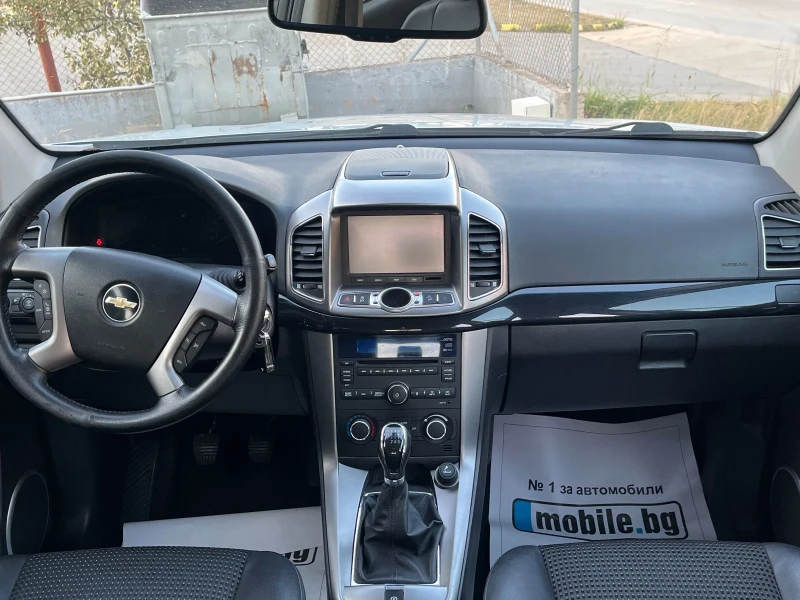 Chevrolet Captiva 2.4i 4x4, снимка 12 - Автомобили и джипове - 51982709