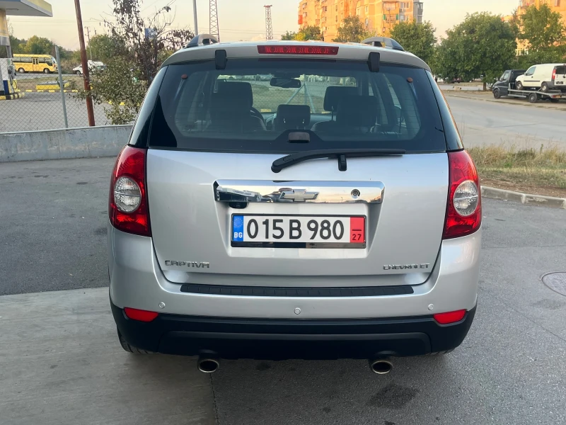 Chevrolet Captiva 2.4i 4x4, снимка 6 - Автомобили и джипове - 51982709
