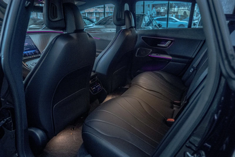 Mercedes-Benz EQE 350+ /Advanced Plus/Burmester/Камера 360/AMG Line/, снимка 7 - Автомобили и джипове - 52541044