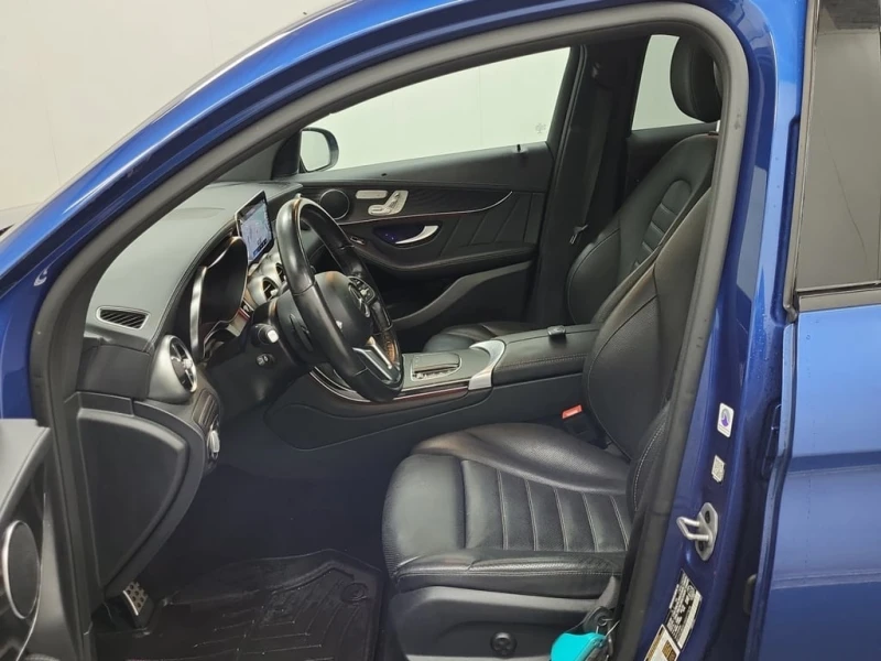 Mercedes-Benz GLC 300 * CARFAX * БЕЗ ПЪРВОНАЧАЛНА ВНОСКА, снимка 5 - Автомобили и джипове - 52745304