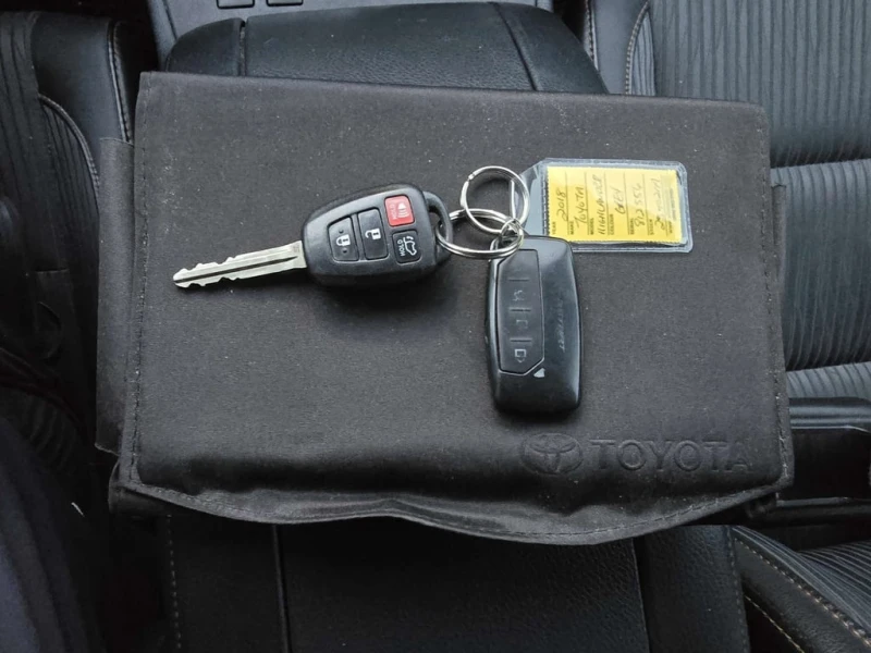 Toyota Highlander LE| AWD | 7 PASS | HEATED SETAS, снимка 15 - Автомобили и джипове - 53356023