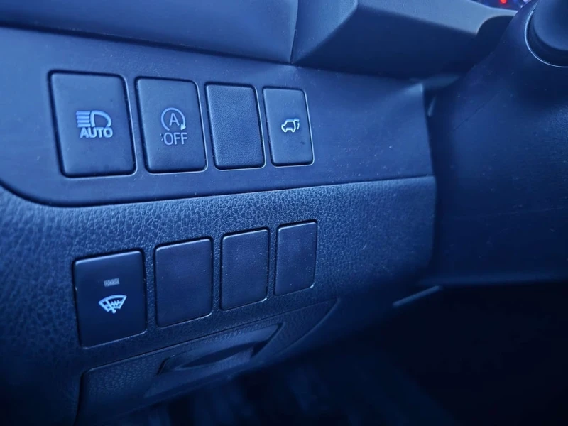 Toyota Highlander LE| AWD | 7 PASS | HEATED SETAS, снимка 16 - Автомобили и джипове - 53356023