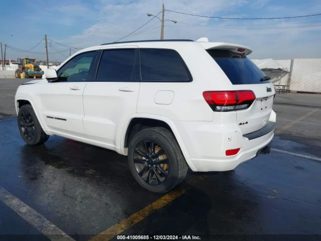 Jeep Grand cherokee ИЗПЪЛНЕНИЕ ALTITUDE* 4X4* , снимка 3 - Автомобили и джипове - 48839523