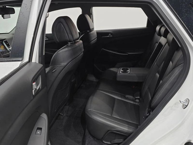 Hyundai Tucson Diesel 1.7 2WD| 115к.с.| ВКЛ.ТЕХНОТЕСТ, снимка 12 - Автомобили и джипове - 55615172