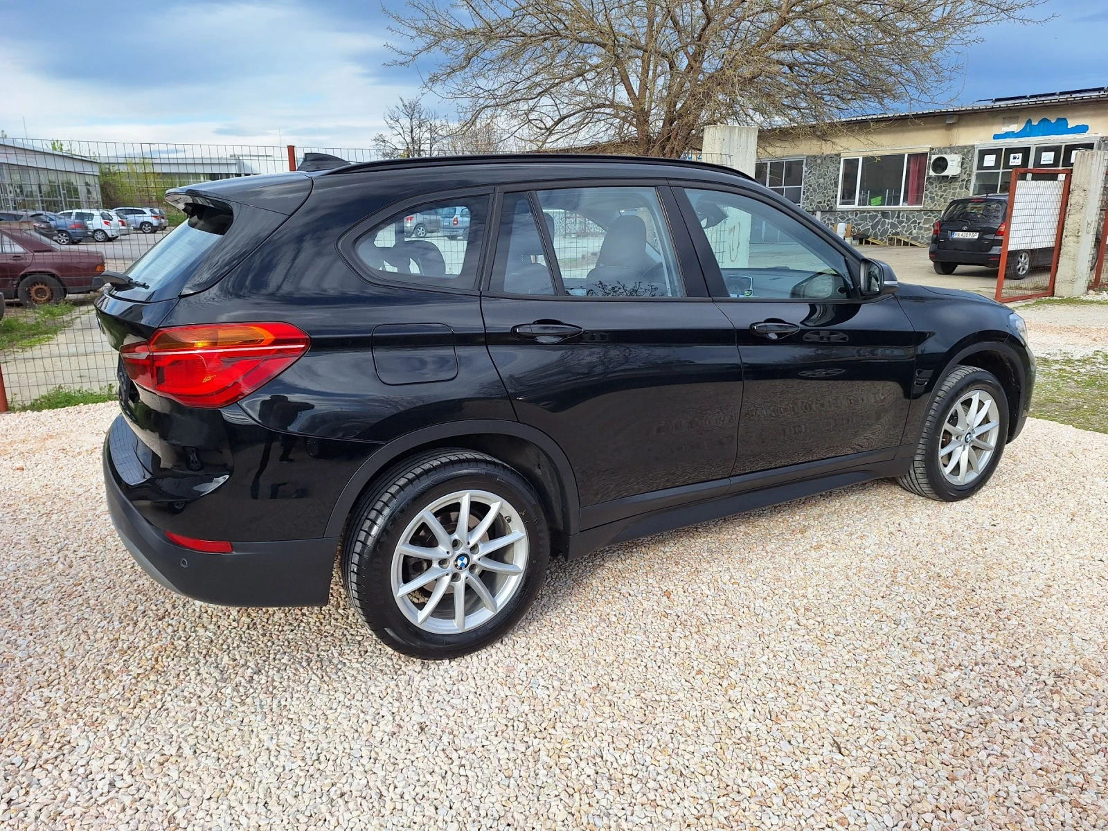 BMW X1 2.0d* Фейслифт/Навигация/Автомат/Лед/Топ*  - изображение 4