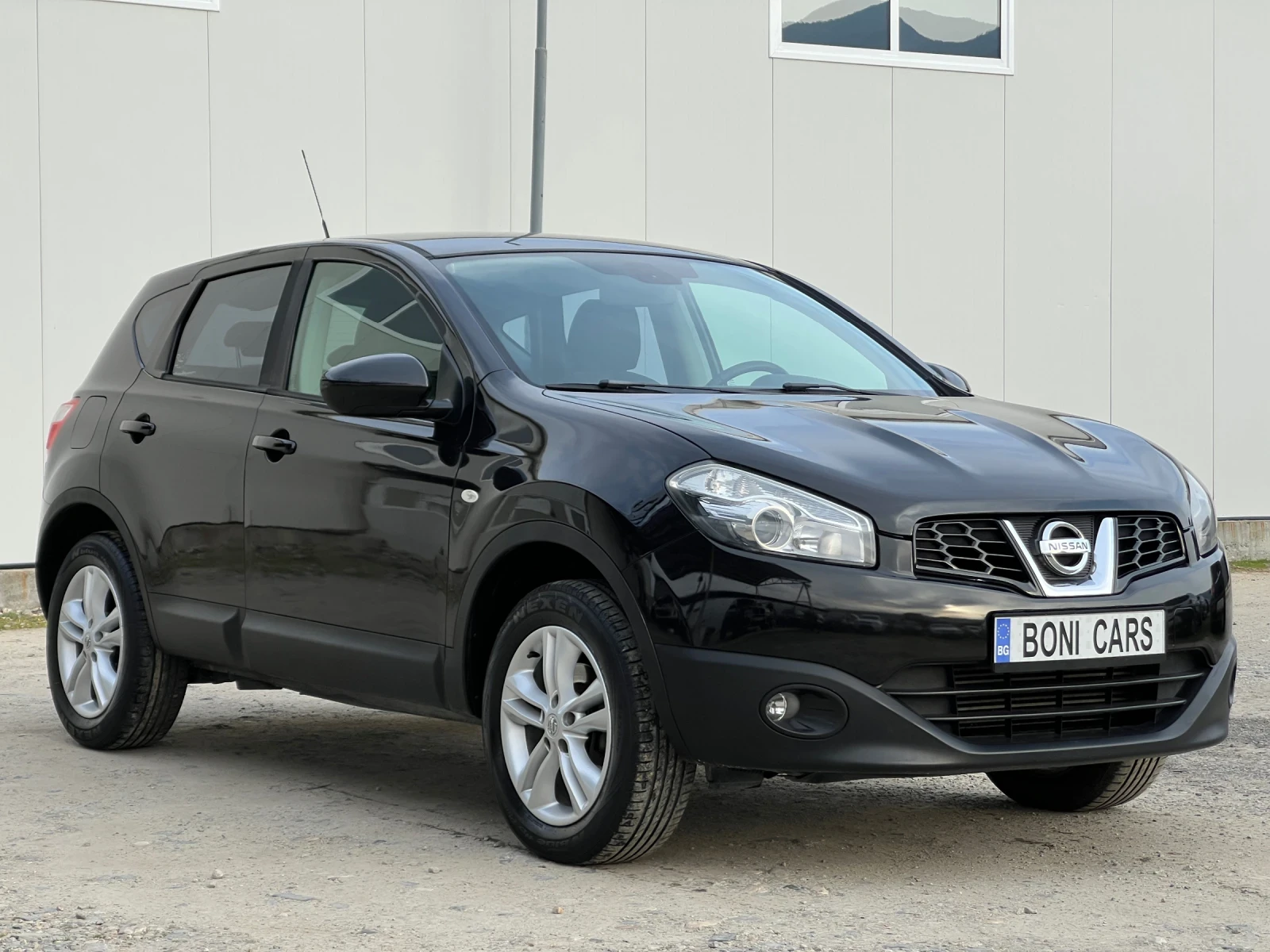 Nissan Qashqai 1.5dCi-110к.с/Facelift/ Камера/Навигация/Автопилот, снимка 3 - Автомобили и джипове - 53711008