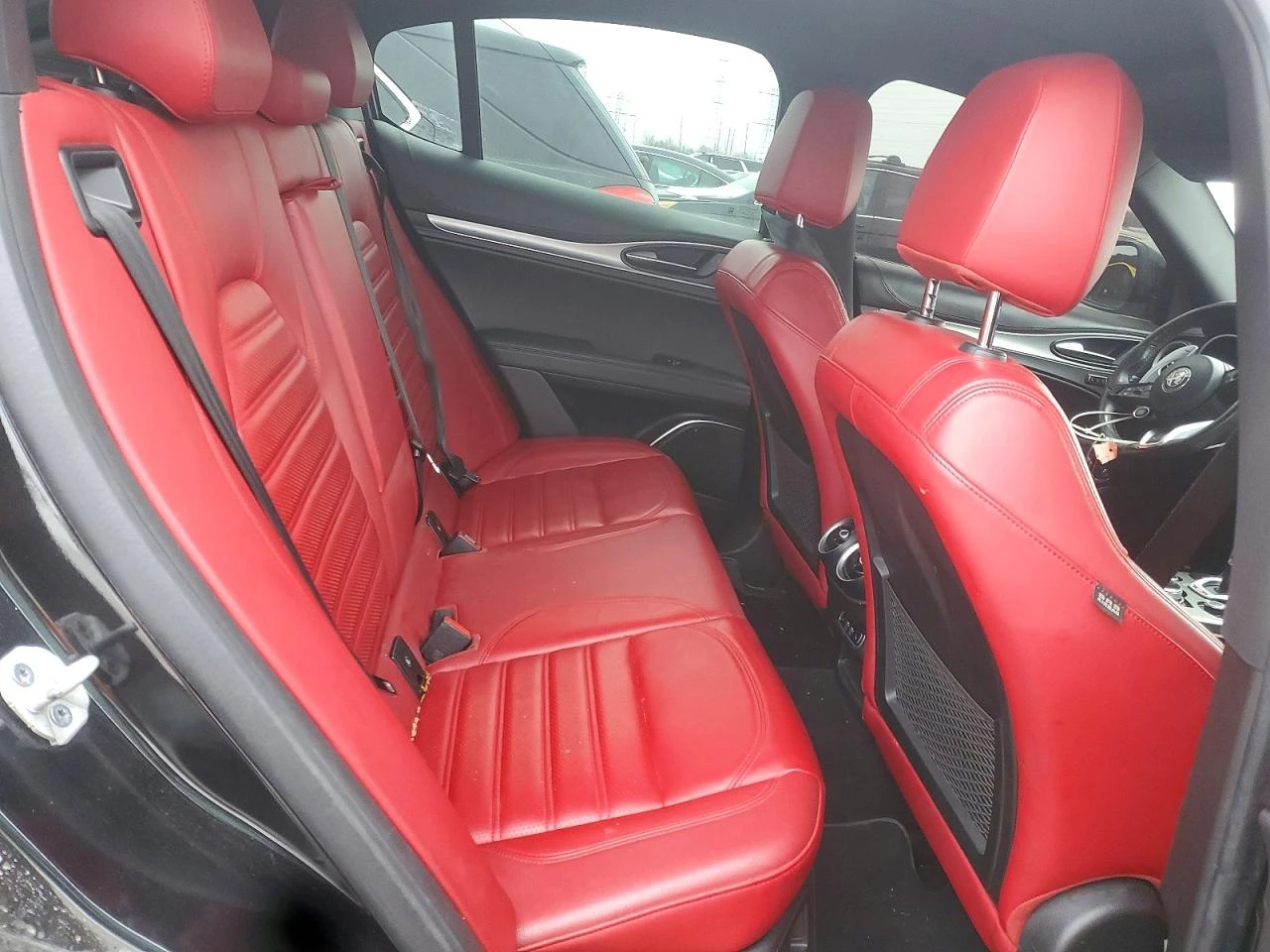 Alfa Romeo Stelvio * TI* SPORT* AWD* , снимка 11 - Автомобили и джипове - 54110398