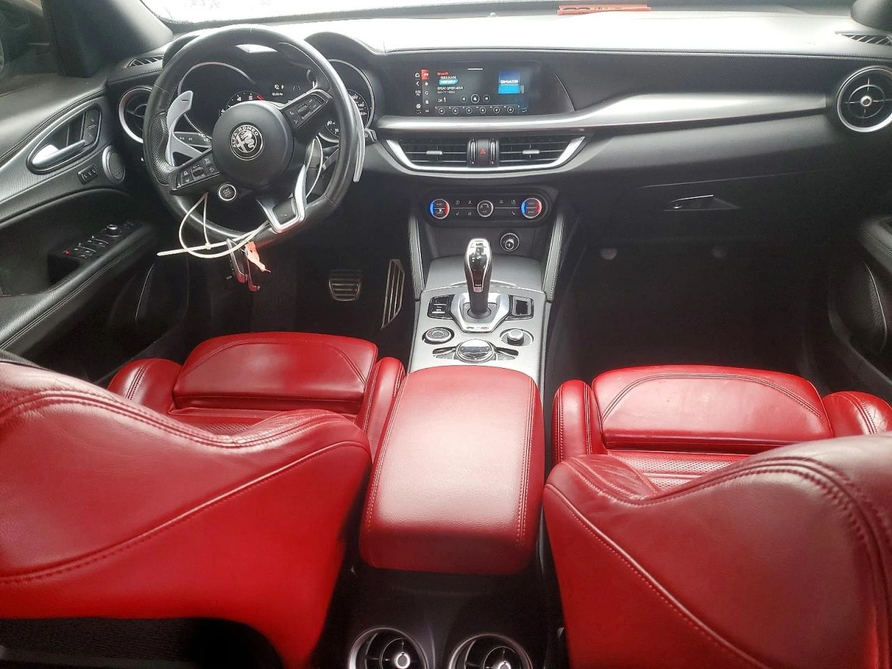 Alfa Romeo Stelvio * TI* SPORT* AWD* , снимка 9 - Автомобили и джипове - 54110398