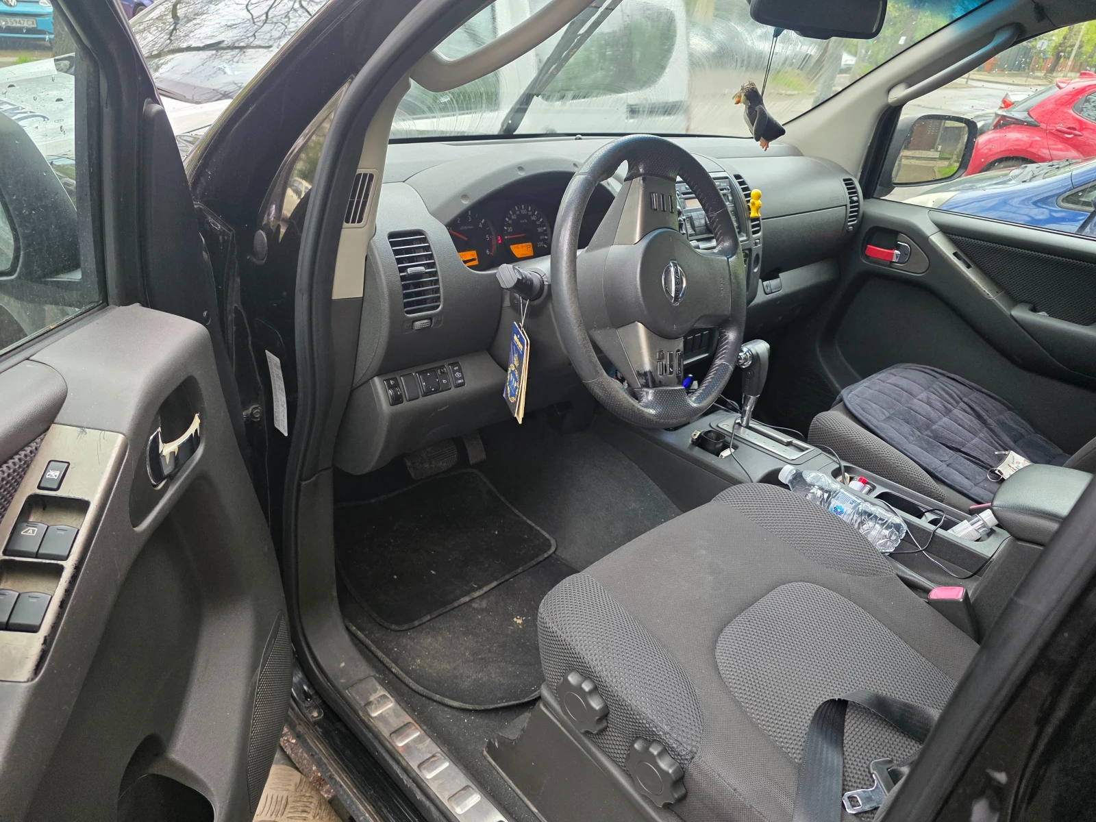 Nissan Navara, снимка 7 - Автомобили и джипове - 54265911