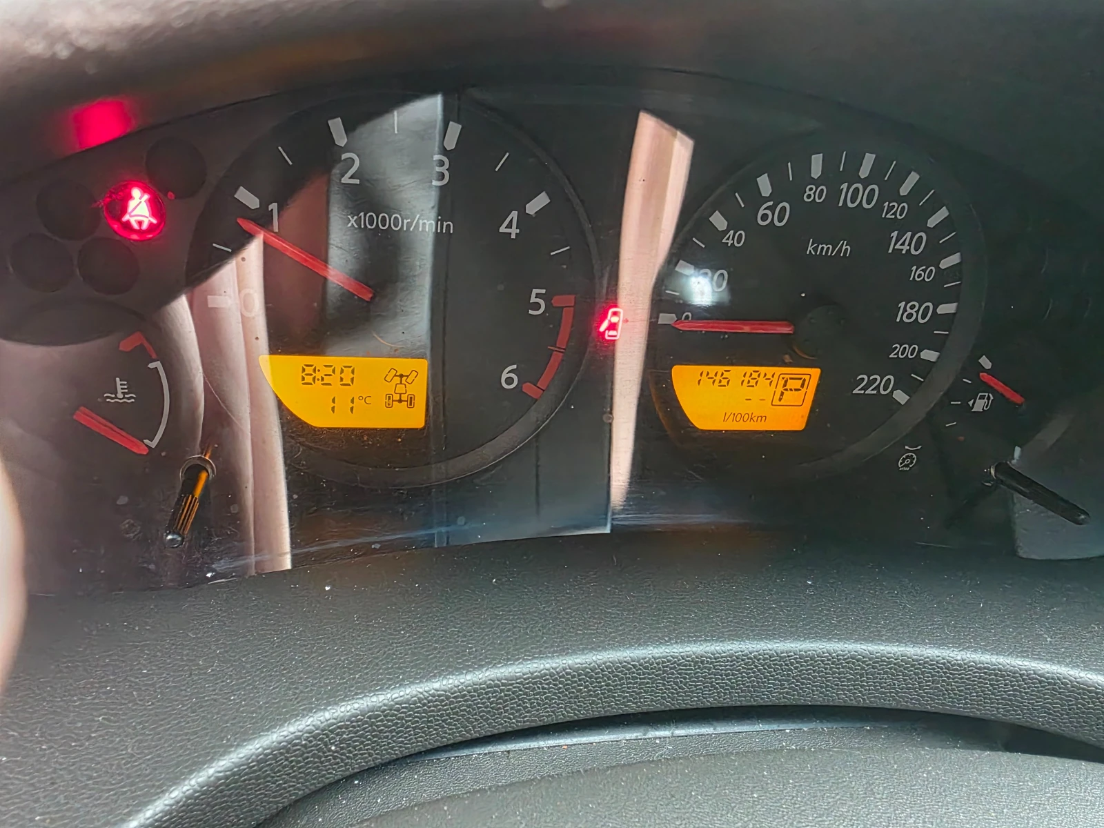 Nissan Navara, снимка 5 - Автомобили и джипове - 54265911