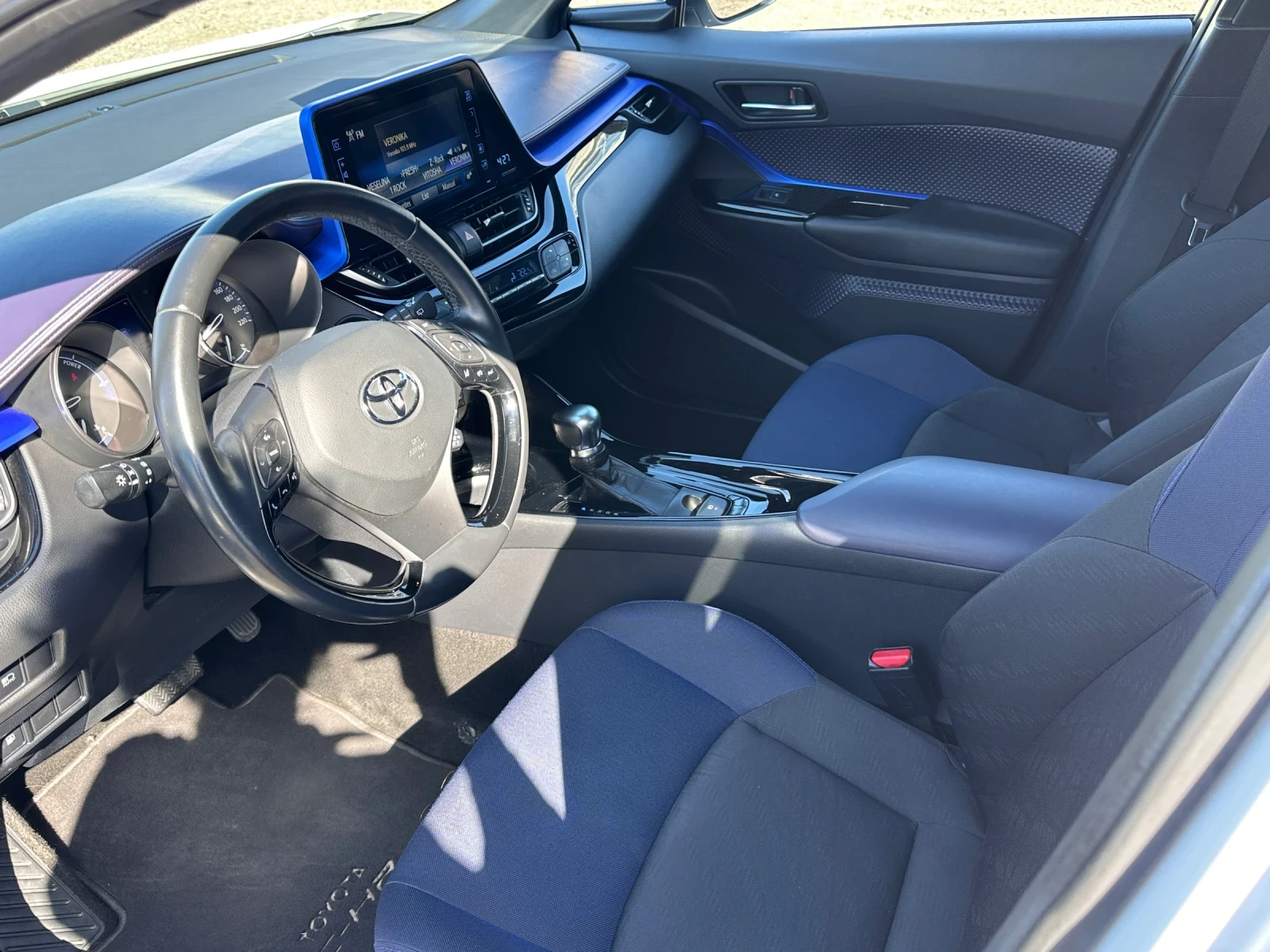 Toyota C-HR, снимка 7 - Автомобили и джипове - 54321714