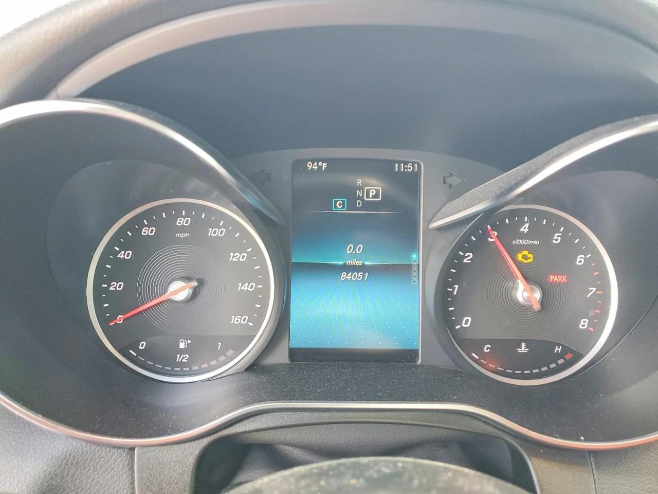 Mercedes-Benz GLC 300 4MATIC | PANO | KEYLESS | ПОДГРЕВ | МЪРТВА ТОЧКА, снимка 11 - Автомобили и джипове - 55246206