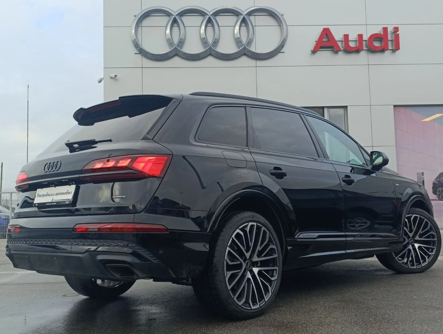 Audi Q7, снимка 4 - Автомобили и джипове - 55405059
