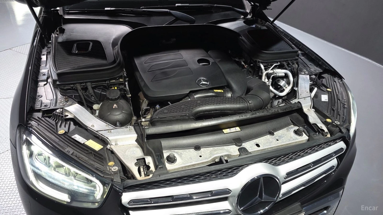 Mercedes-Benz GLC 300 AMG* ПАМЕТ* ПОДГРЕВ* КАМЕРА* ПАНО* ДВА КЛЮЧА, снимка 5 - Автомобили и джипове - 55459508