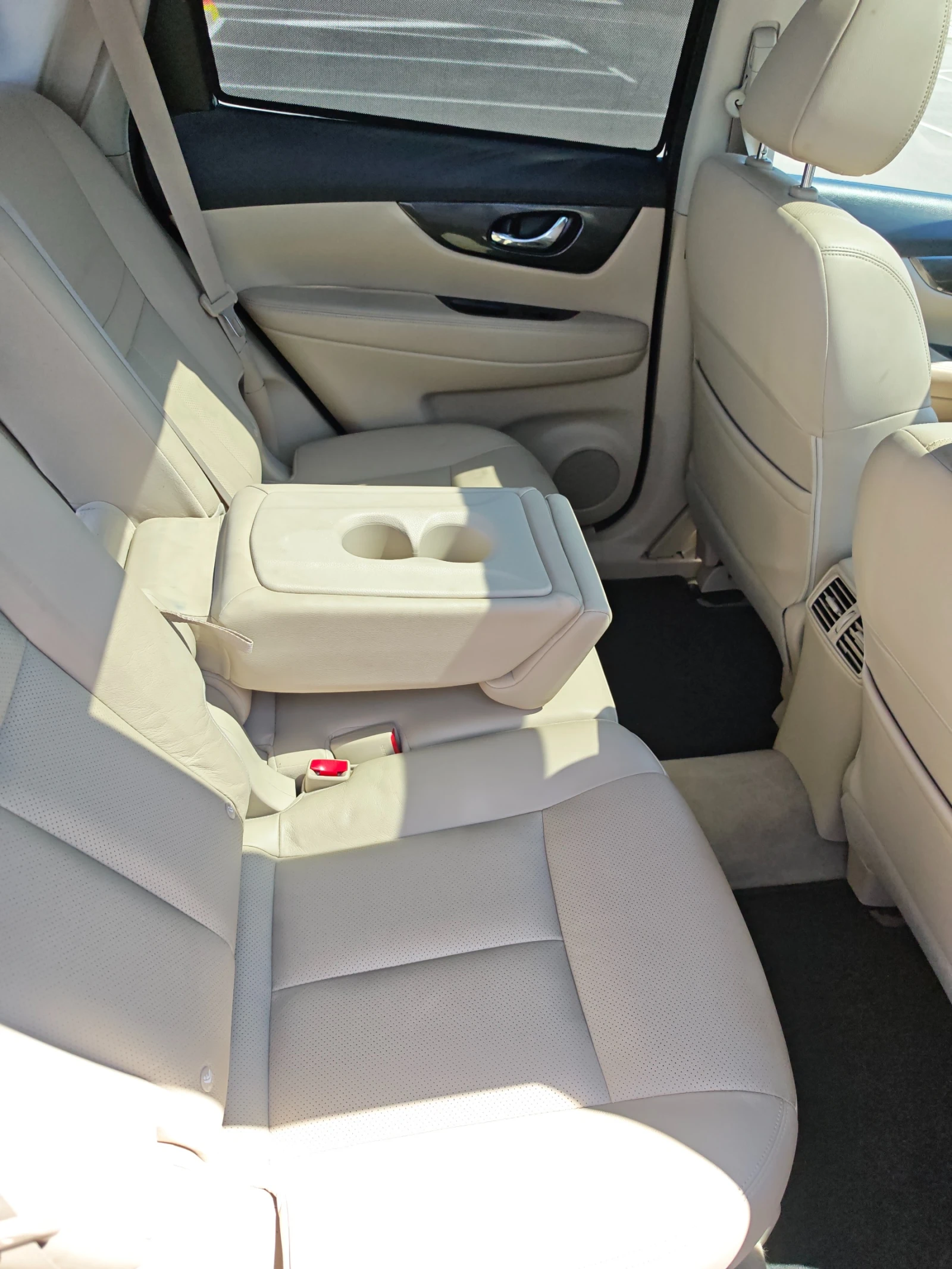 Nissan X-trail T32, снимка 11 - Автомобили и джипове - 55502471