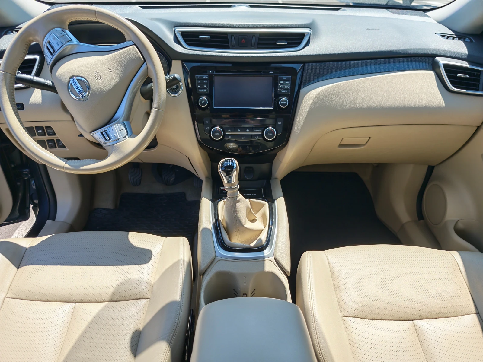 Nissan X-trail T32, снимка 9 - Автомобили и джипове - 55502471