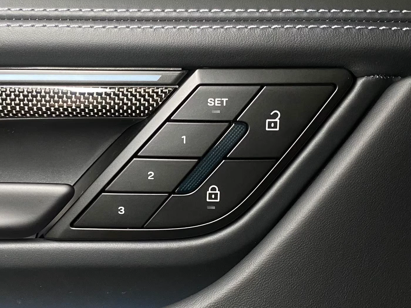 Porsche Macan GTS* 3D-SURROUND* PANO* BOSE* MEMORY* 360CAM* , снимка 7 - Автомобили и джипове - 55664349