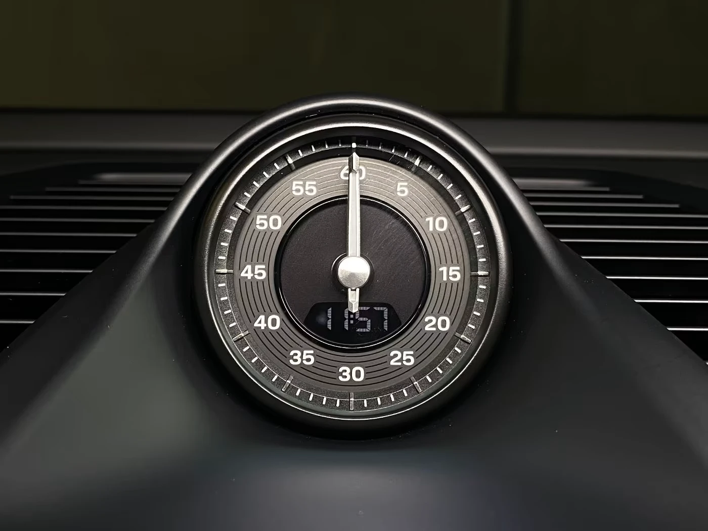 Porsche Macan GTS* 3D-SURROUND* PANO* BOSE* MEMORY* 360CAM* , снимка 13 - Автомобили и джипове - 55664349