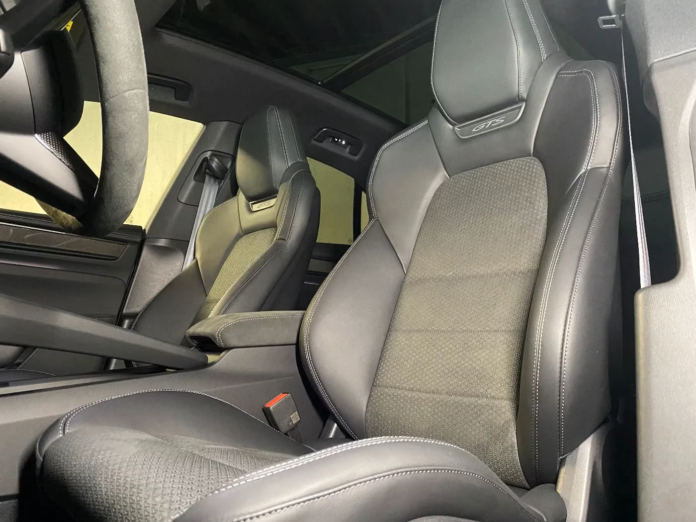 Porsche Macan GTS* 3D-SURROUND* PANO* BOSE* MEMORY* 360CAM* , снимка 8 - Автомобили и джипове - 55664349