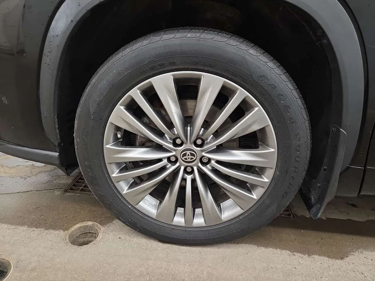 Toyota Highlander * HYBRID LIMITED * AWD * CARFAX * , снимка 13 - Автомобили и джипове - 55744384