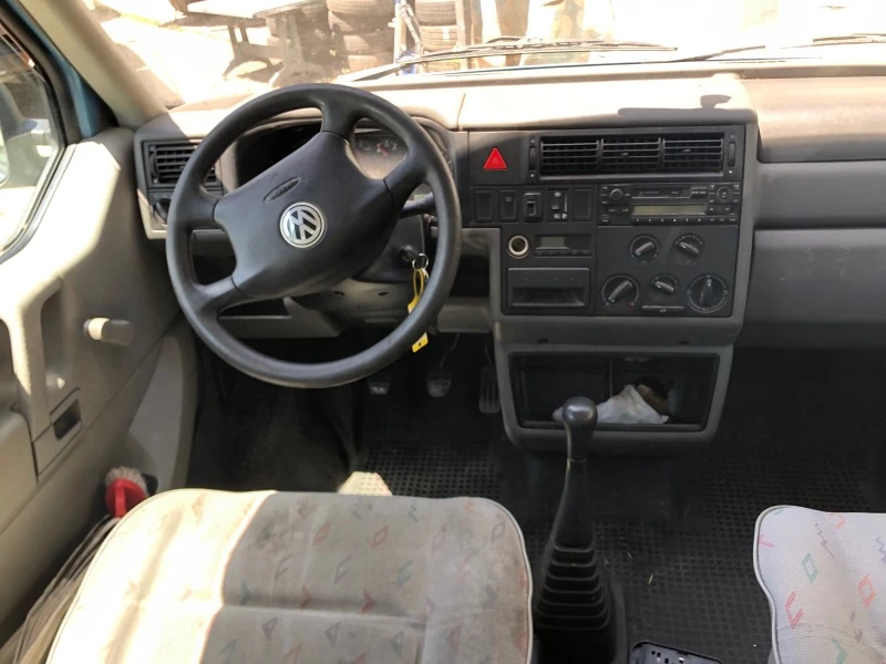 VW Transporter T4 2.5 Бензн/МетанCNG, снимка 11 - Бусове и автобуси - 46516649