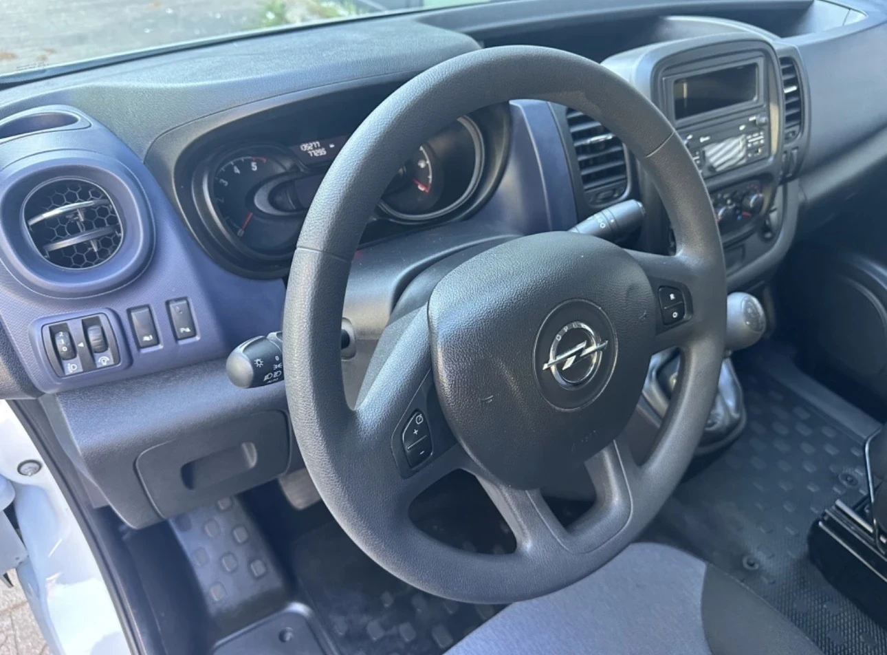Opel Vivaro 1.6 dCi, снимка 5 - Бусове и автобуси - 56276144