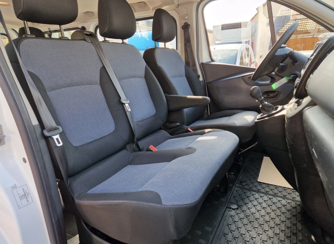 Opel Vivaro 1.6 dCi, снимка 7 - Бусове и автобуси - 56276144