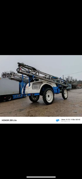 Самоходна пръскачка Друга марка Самоходна пръскачка matnat maestria , снимка 1