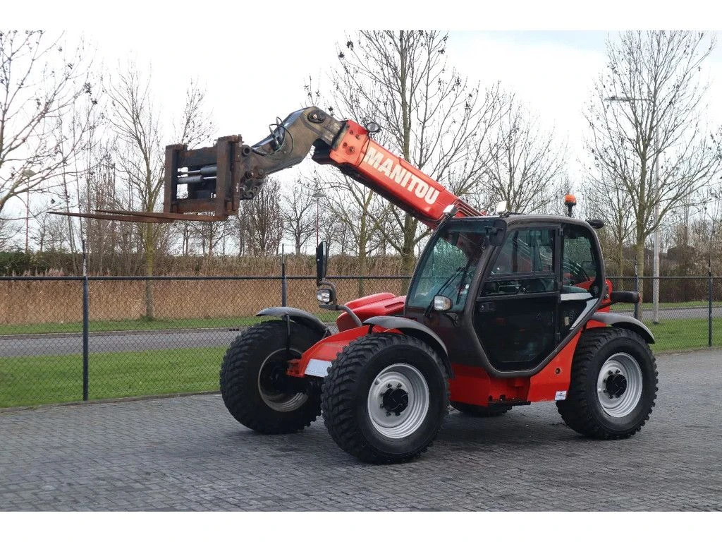 Телескопични товарачи Manitou MLT 735 - изображение 2