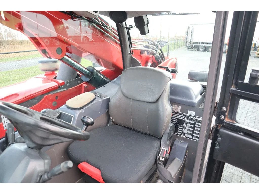 Телескопични товарачи Manitou MLT 735 - изображение 5