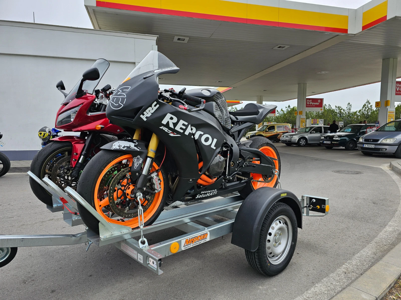   Neptun | Mobile.bg   4