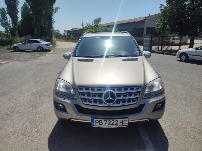 Mercedes-Benz ML 320 PREMIUM FACELIFT, снимка 2 - Автомобили и джипове - 46345797