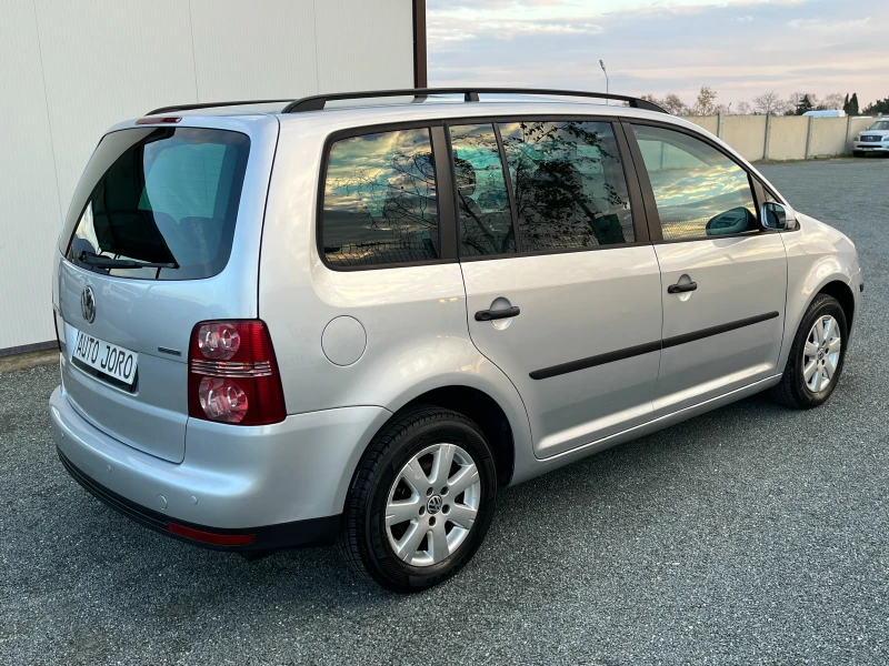 VW Touran 2.0i-Mетан, снимка 5 - Автомобили и джипове - 48131205