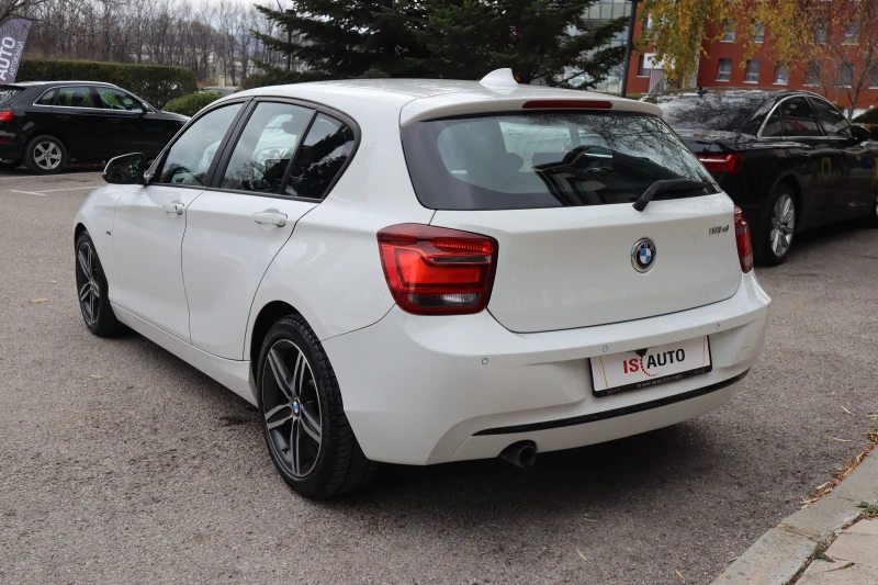 BMW 118 Sport/LeD/Navi/Automat/Камера/Подгрев, снимка 6 - Автомобили и джипове - 48246043