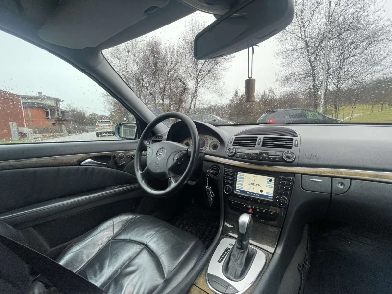 Mercedes-Benz E 320 CDI Avantgarde Редови, снимка 5 - Автомобили и джипове - 48465514