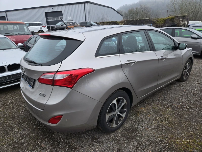 Hyundai I30, снимка 3 - Автомобили и джипове - 49610457