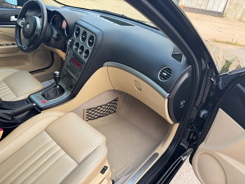 Alfa Romeo 159 sportwagon 1, 9 16V JTDm FULL ТОП СЪСТОЯНИЕ , снимка 12 - Автомобили и джипове - 51409044