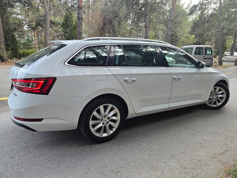 Skoda Superb, снимка 5 - Автомобили и джипове - 52472498