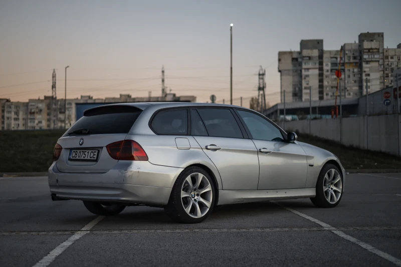 BMW 320, снимка 5 - Автомобили и джипове - 52347058