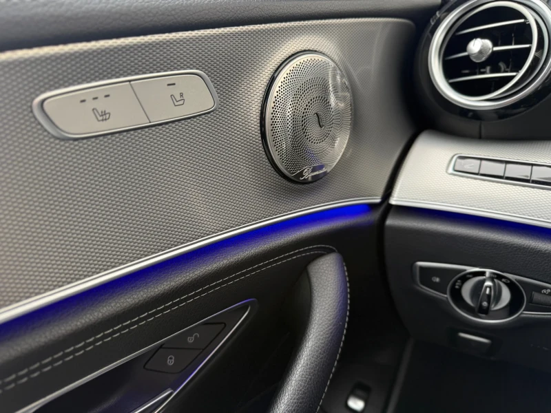 Mercedes-Benz E 220 AMG Optic+ 9Gtronic+ BlueTec+ Head Up+ Navi+ Подгр, снимка 13 - Автомобили и джипове - 52685956